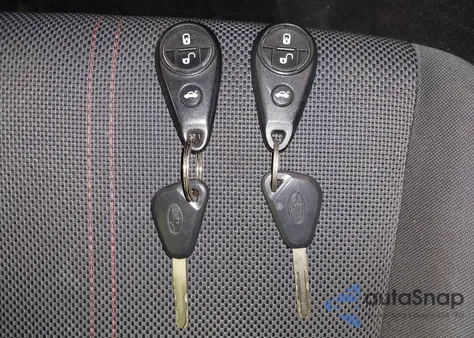 2013 Subaru Impreza Wrx z USA, uszkodzony, nr VIN JF1GV7E65DG010483